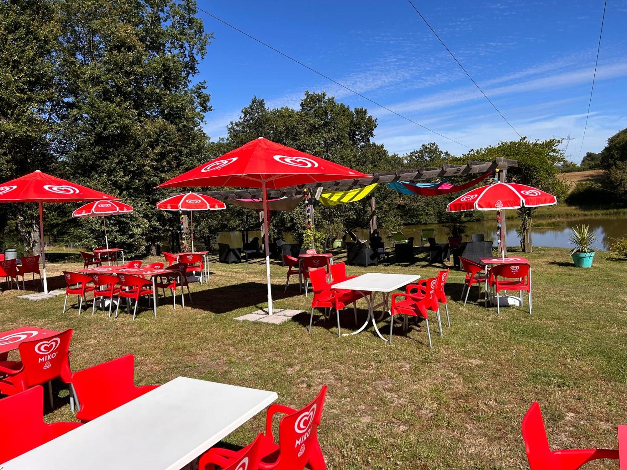 Camping Les Petites Minaudieres Coussay-les-Bois Exterior foto